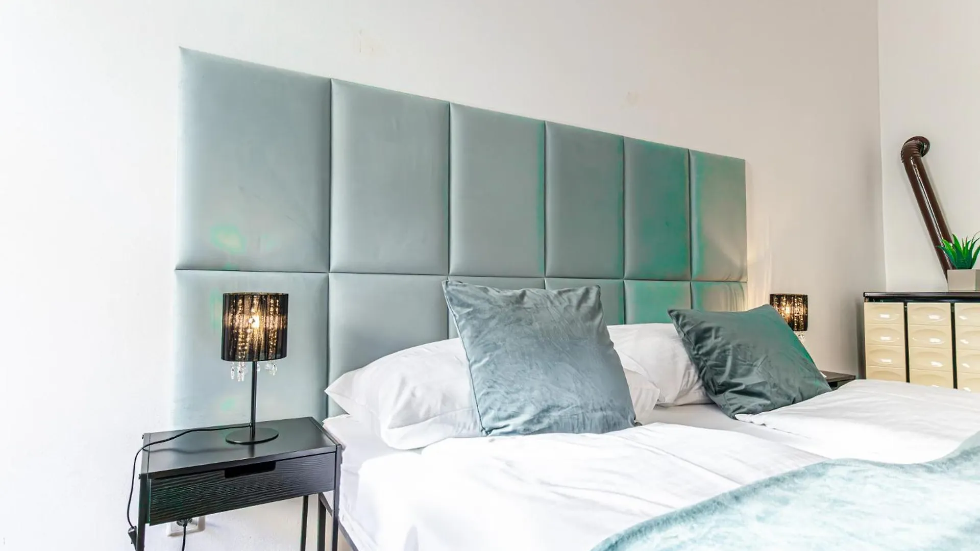 Comfy 1Br Apartment 15 Min From Heart Of Vídeň 0*,
