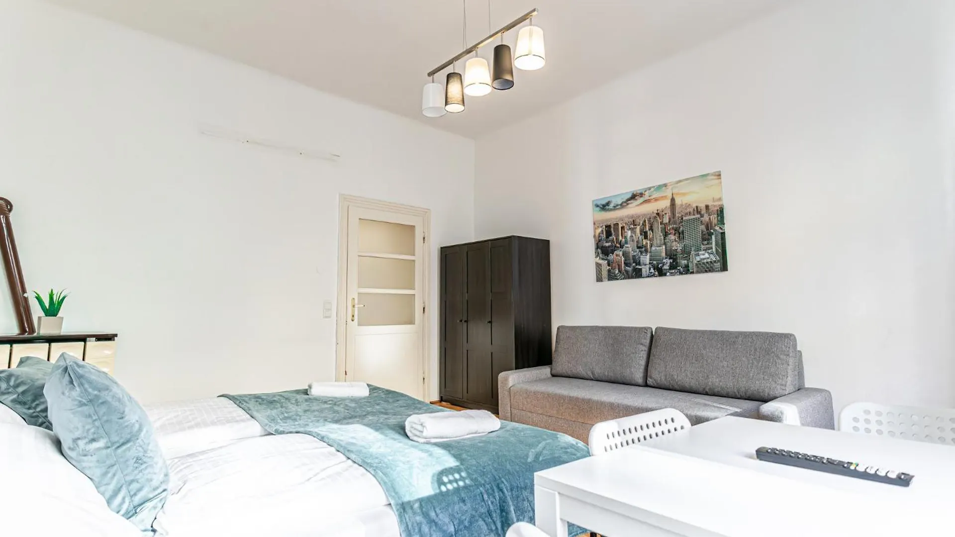 Comfy 1Br Apartment 15 Min From Heart Of Wiedeń 0*,  Austria